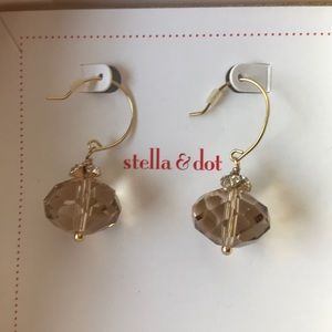 Stella & Dot delicate drop earrings brand new
